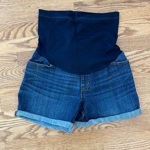 Liz Lange over the belly maternity shorts